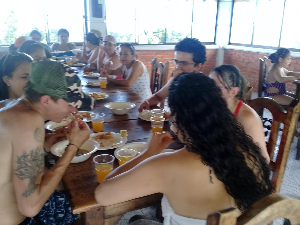 Hostal Don Bernardo Santa Rosa De Cabal Kültér fotó